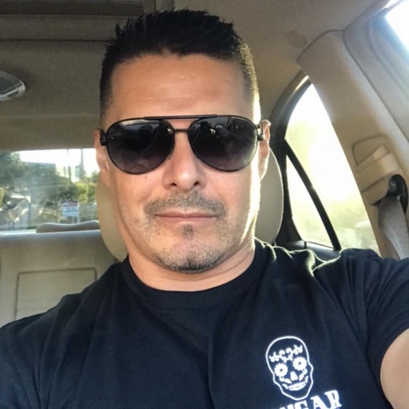 Meet your Posher, Rogelio - Picture 1 of 1